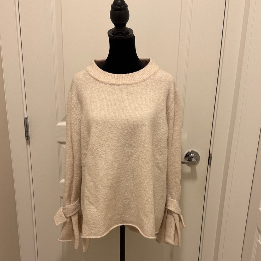Zara Cream Knit Sweater with Bow Sleeves